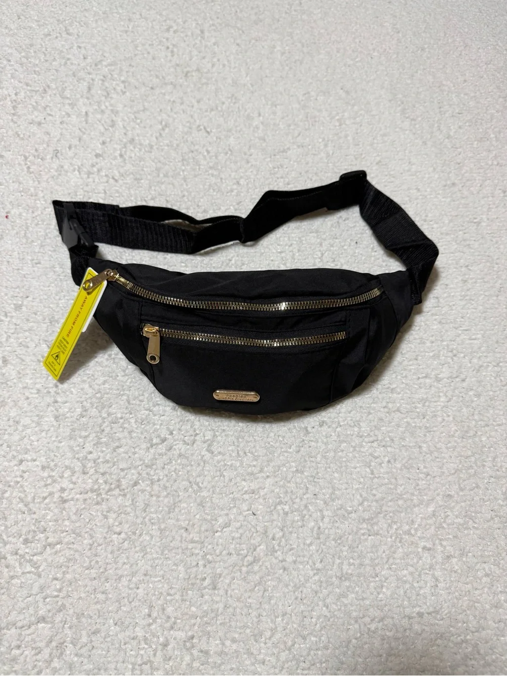 N/A compact black